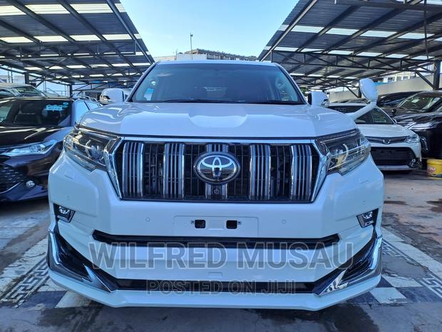 2017 Toyota Land Cruiser Prado 2.8 - White - Used
