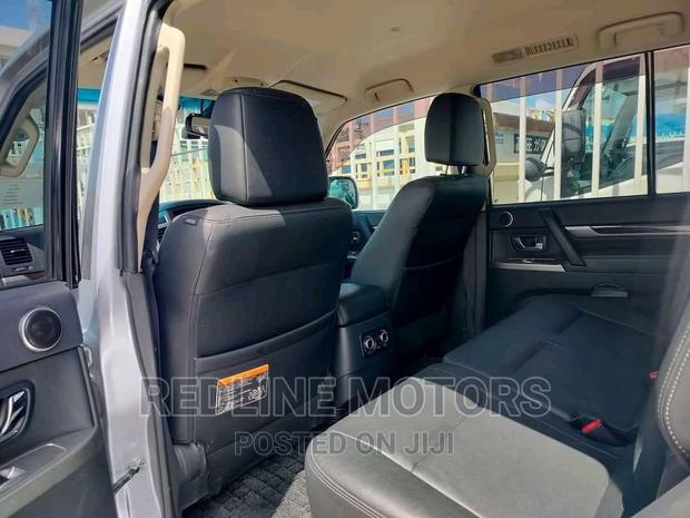 2017 Mitsubishi Pajero Silver: Dependable and Luxurious