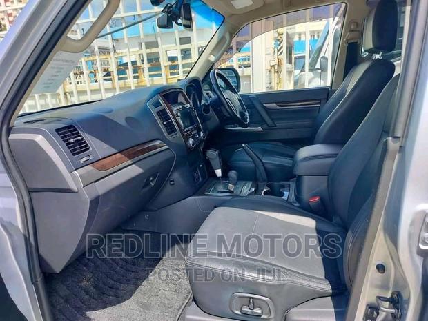 2017 Mitsubishi Pajero Silver: Dependable and Luxurious