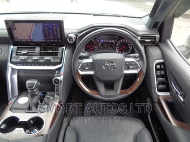 New 2021 Toyota Land Cruiser Pearl: Power, Style, and Durability