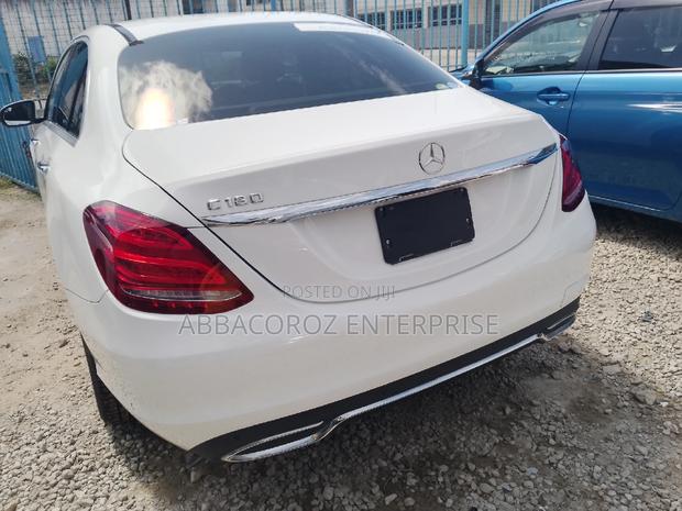 Mercedes-Benz C180 2016 Pearl