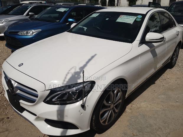 Mercedes-Benz C180 2016 Pearl