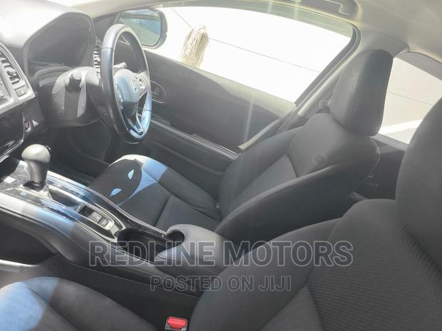 2016 Honda Vezel in White: High-Quality & Affordable Crossover