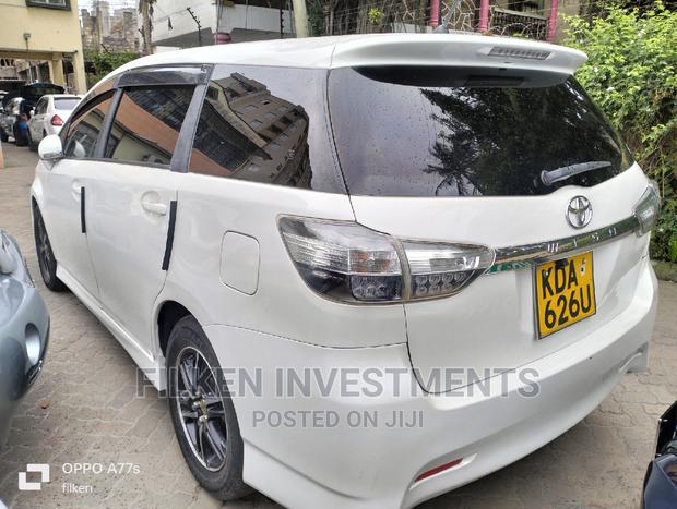2013 Toyota Wish White - Used, Great Condition
