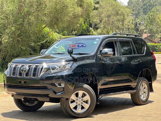 Late Model Toyota Land Cruiser Prado 2.8 2018 Black - Executive Edition