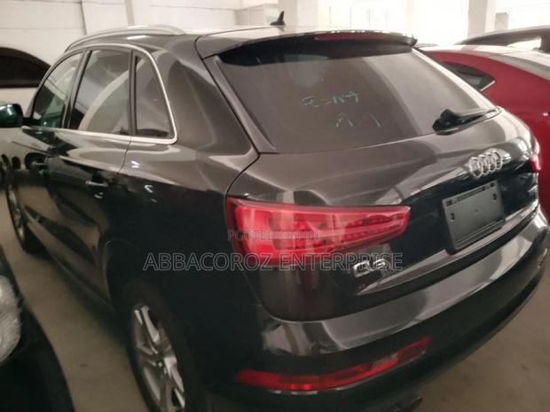 Audi Q3 2016 Black