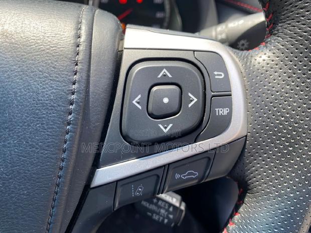 2017 Toyota Harrier - Blue: High-Quality Used SUV