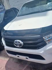 2016 Toyota Hilux White: Powerful and Reliable Off-Roader for sale