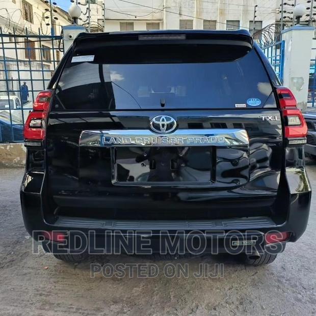 2019 Toyota Land Cruiser Prado - Black Model