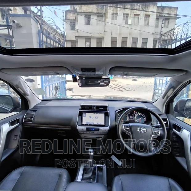 2019 Toyota Land Cruiser Prado - Black Model