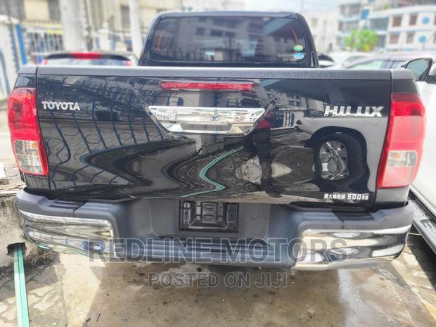 2016 Black Toyota Hilux: Durable and Aggressive Performance
