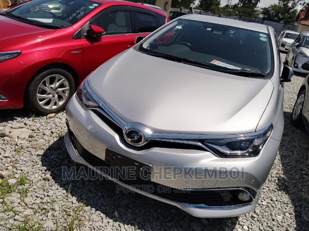 Toyota Auris 2016 Silver
