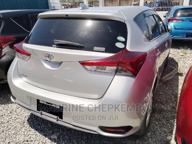 Toyota Auris 2016 Silver