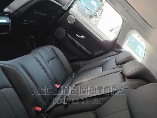 Pre-Owned 2016 Land Rover Range Rover Evoque in Silver