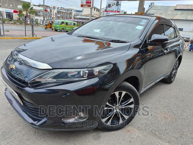 2015 Toyota Harrier Black - Limited Edition