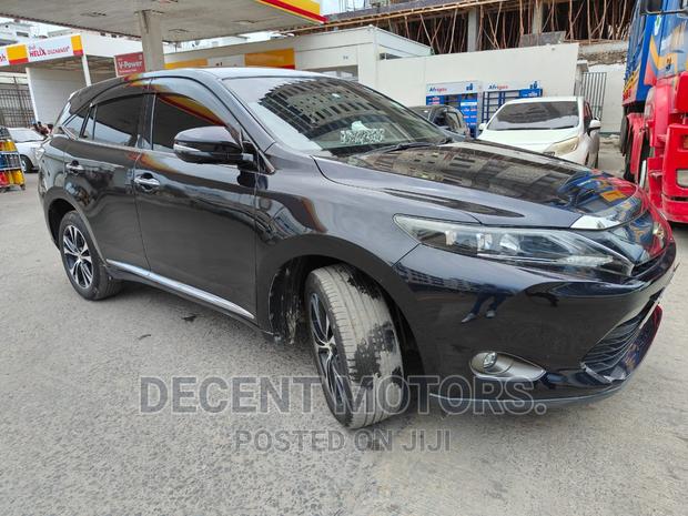 2015 Toyota Harrier Black - Limited Edition