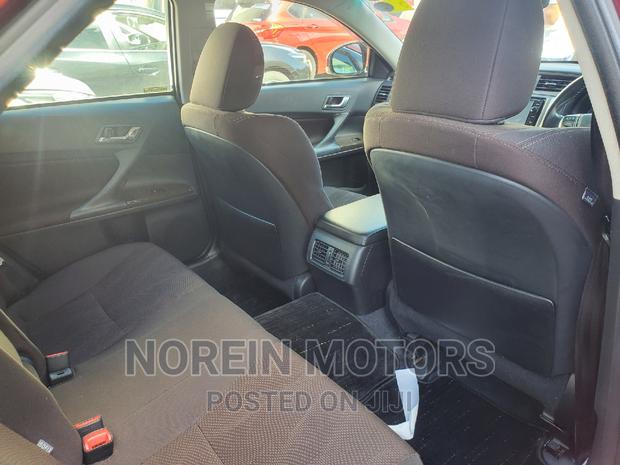 Red Toyota Mark X 2016 - Premium Sedan Ready to Buy