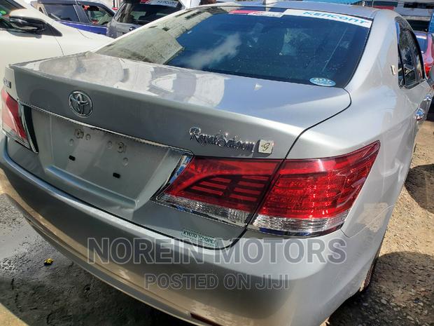 New 2016 Toyota Crown in Silver - Elegant and Powerful