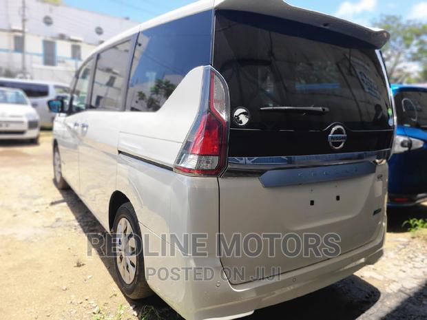 2017 Nissan Serena White: Modern Minivan with Advanced Features