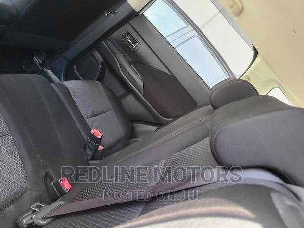 White Mitsubishi Outlander 2016 - Pre-Owned with Low Mileage