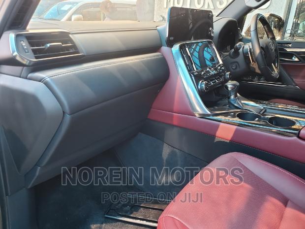 Luxury 2023 Lexus LX in Gray - Drive the Future Today