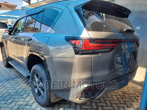 Luxury 2023 Lexus LX in Gray - Drive the Future Today