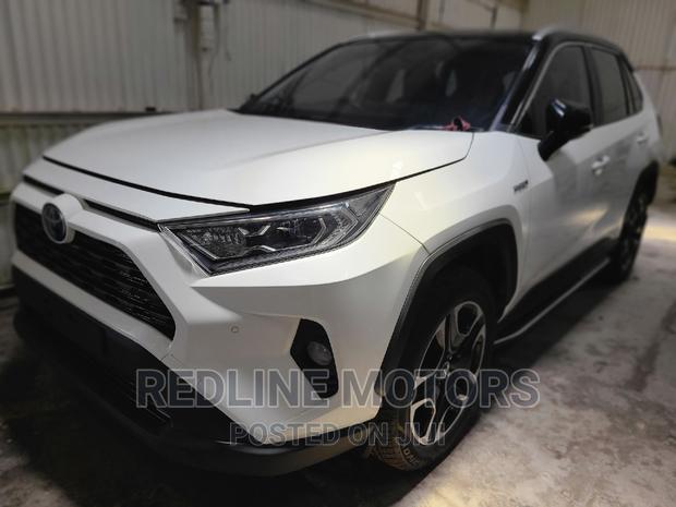 2019 White Toyota RAV4: Modern SUV for Everyday Use