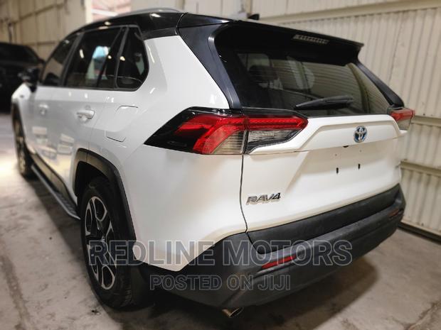 2019 White Toyota RAV4: Modern SUV for Everyday Use