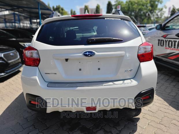 2016 Subaru XV White: Compact SUV with All-Wheel Drive
