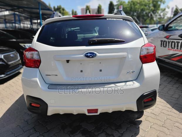 2016 Subaru XV White: Compact SUV with All-Wheel Drive