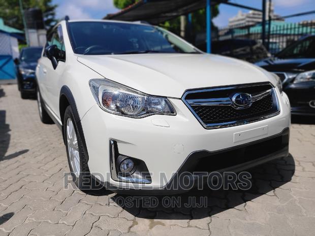 2016 Subaru XV White: Compact SUV with All-Wheel Drive