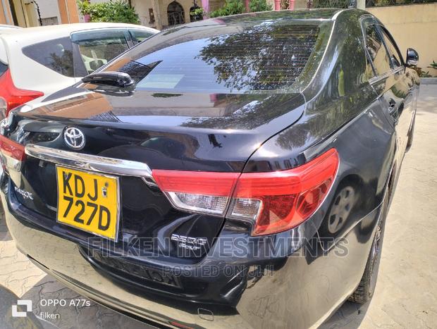 2015 Toyota Mark X 2.5 RWD Black - Sophisticated and Sporty