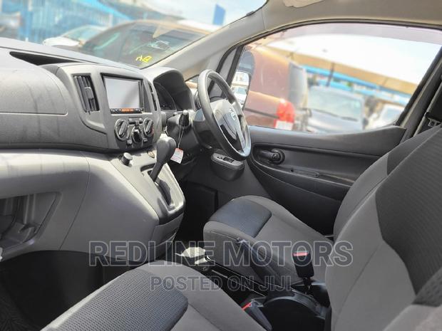 2016 Nissan NV200 Silver: The Perfect Compact Van for Your Business