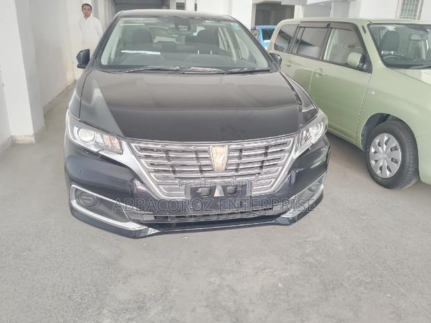 Toyota Premio 2017 Black