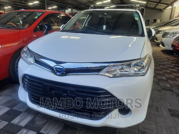 White 2016 Toyota Corolla Fielder - Pre-Owned