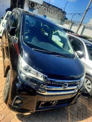 bullet points describing the main features of the advertised car for sale