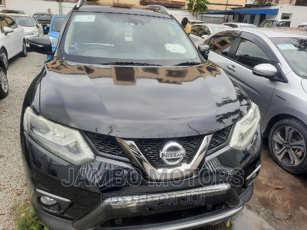 2016 Black Nissan X-Trail 2.0L Petrol AWD - Perfect for Your Outdoor Journeys