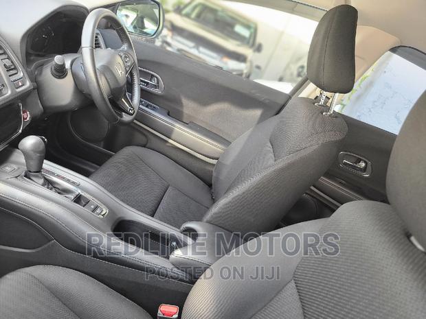 Gold Honda Vezel 2016 - Quality Pre-owned SUV Deal