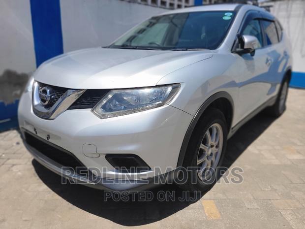 2016 Nissan X-Trail White SUV: Used Vehicle