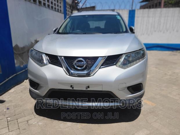 2016 Nissan X-Trail White SUV: Used Vehicle