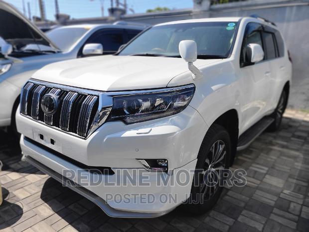 2017 Toyota Land Cruiser Prado - White, Off-Road Edition