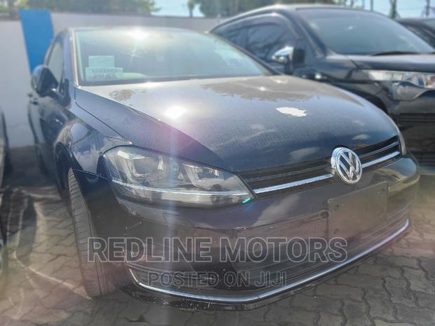 2017 Volkswagen Golf Blue: Powerful, Stylish, and Eco-Friendly
