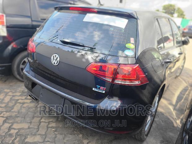 2017 Volkswagen Golf Blue: Powerful, Stylish, and Eco-Friendly