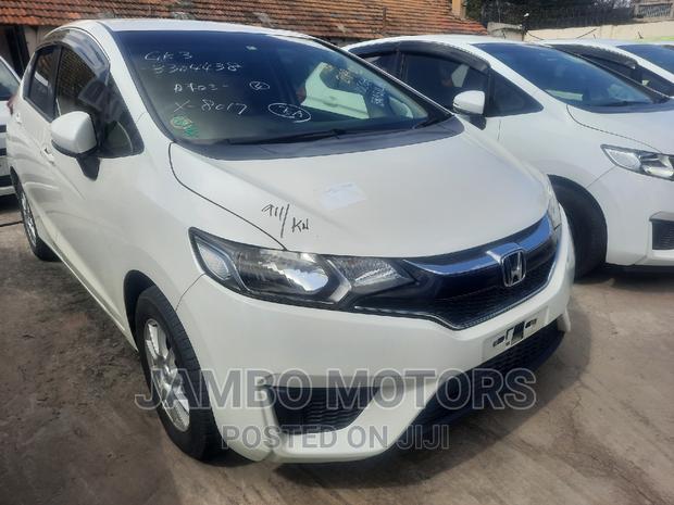 White 2016 Honda Fit LX: Modern Subcompact Sedan at a Great Price