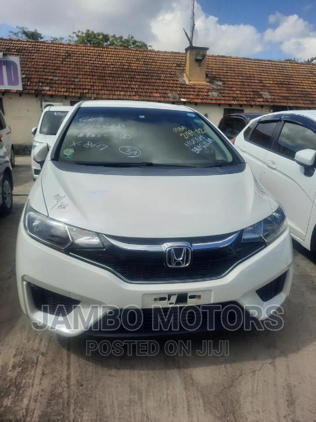 White 2016 Honda Fit LX: Modern Subcompact Sedan at a Great Price