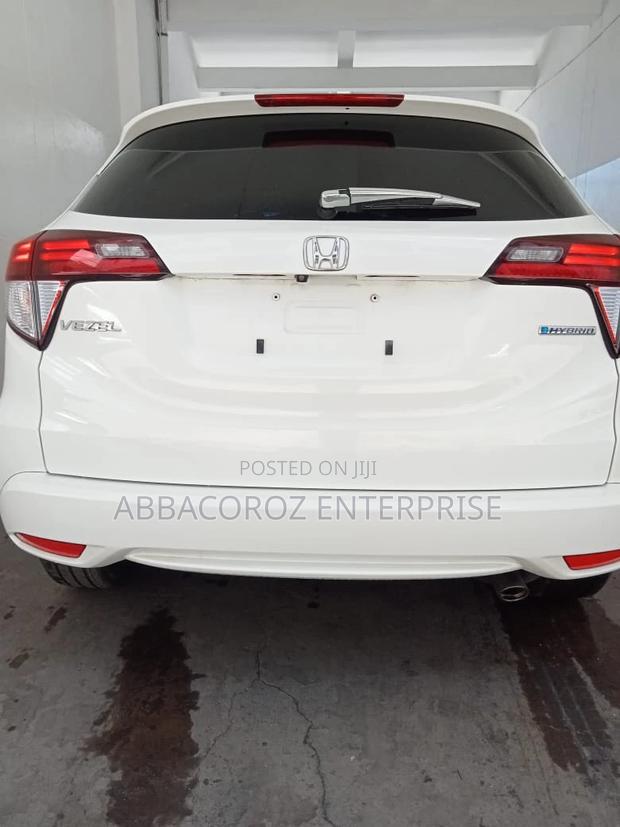 Honda Vezel 2016 White