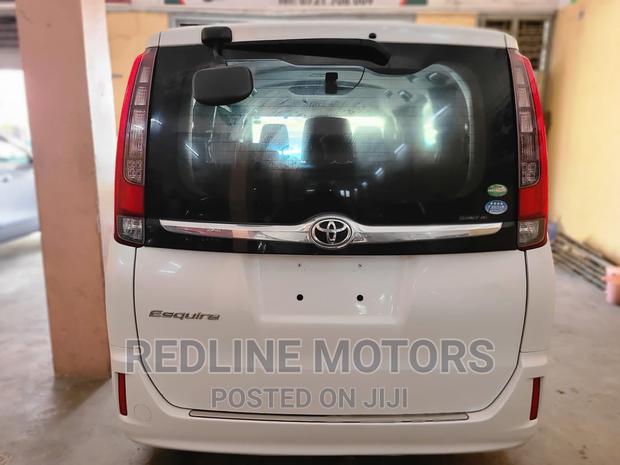 2016 Toyota Esquire in White - Elegant, Economical, and Exclusive