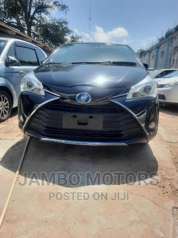 2016 Toyota Vitz Black: Black Beauty, Compact and Powerful
