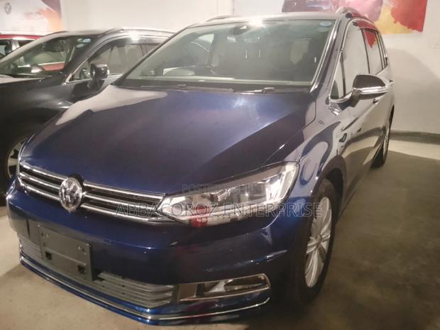 Volkswagen Touran 2016 Blue