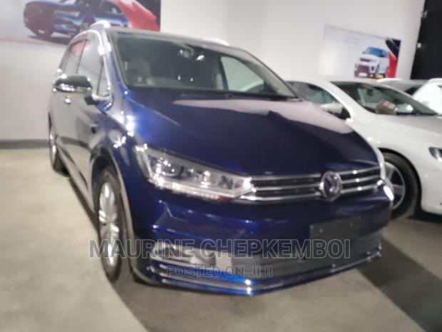 Volkswagen Touran 2016 Blue